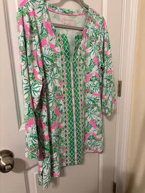 Lilly Pulitzer chillylilly green just wing it Sz L UPF 50 EUC Karina tunic pink